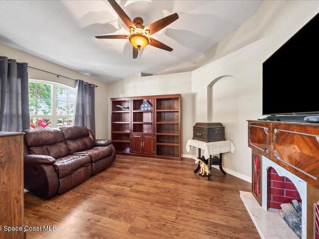 2063 Woodfield Circle, Melbourne, FL 32904