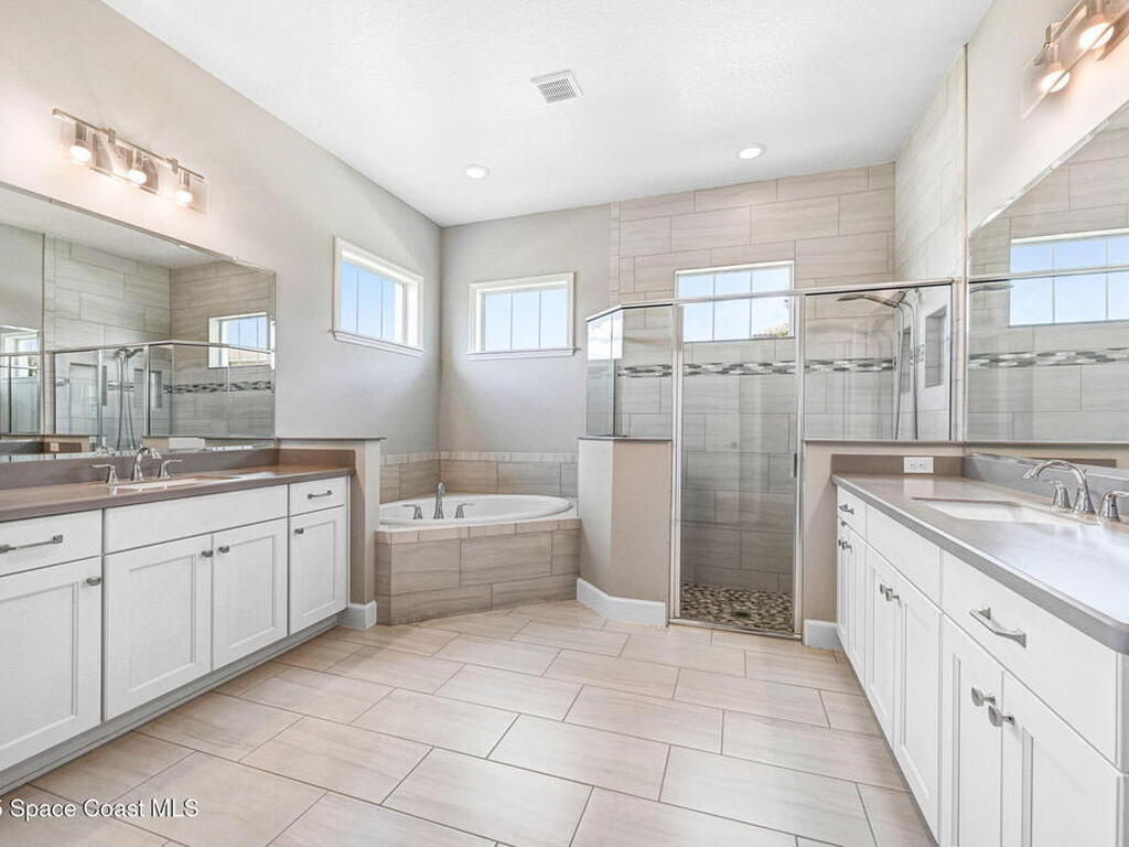 2246 Pravny Lane, Melbourne, FL 32940