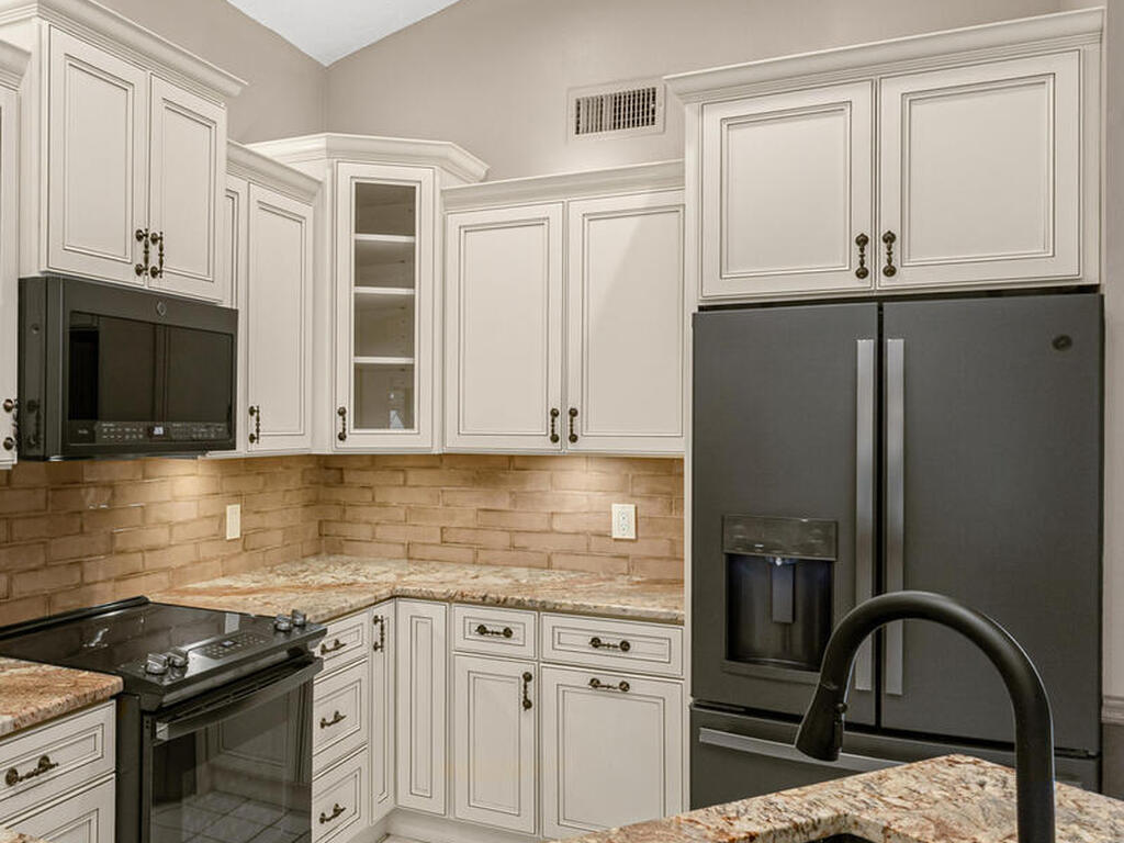 523 Hidden Hollow Drive, Merritt Island, FL 32952