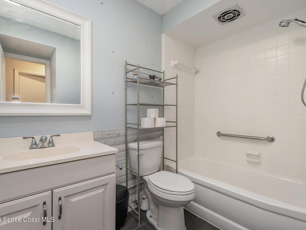 100 Barbados Drive, Merritt Island, FL 32952