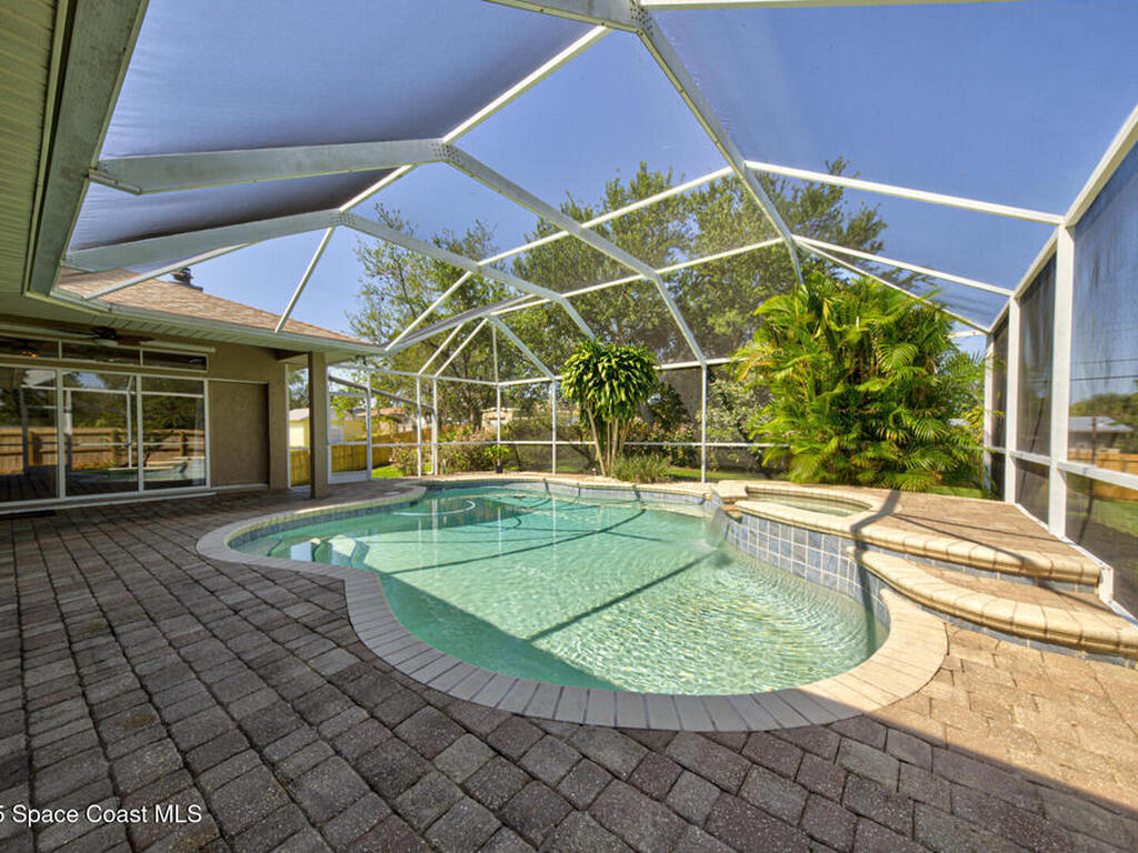3676 S Ridge Circle, Titusville, FL 32796