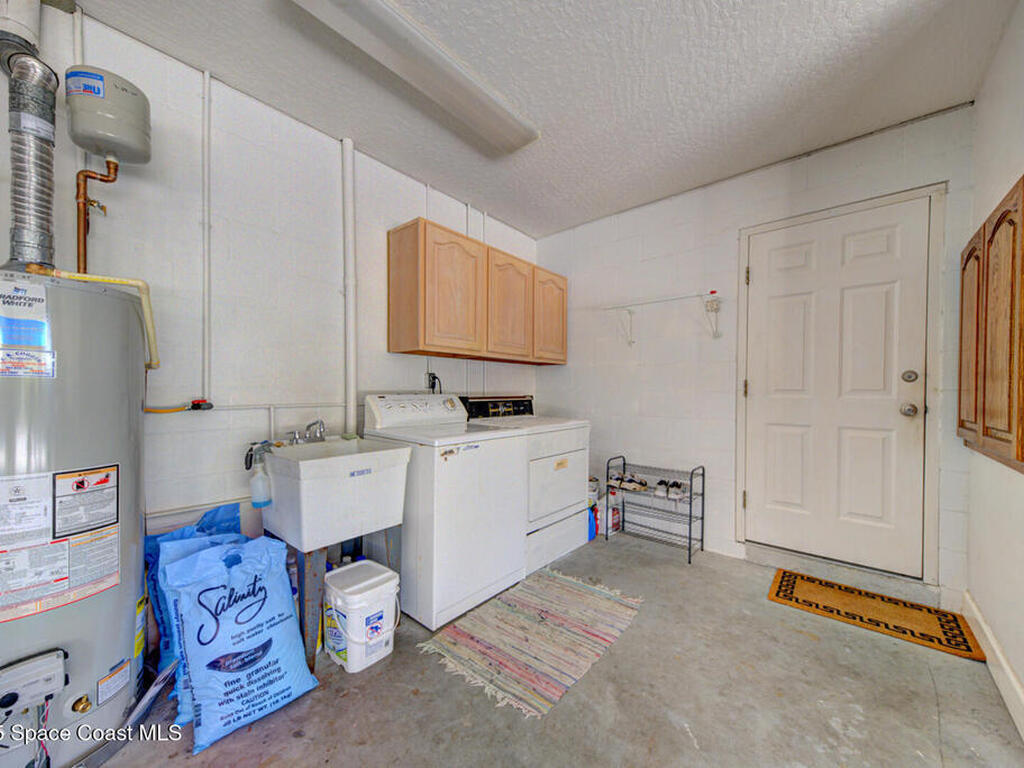 3676 S Ridge Circle, Titusville, FL 32796