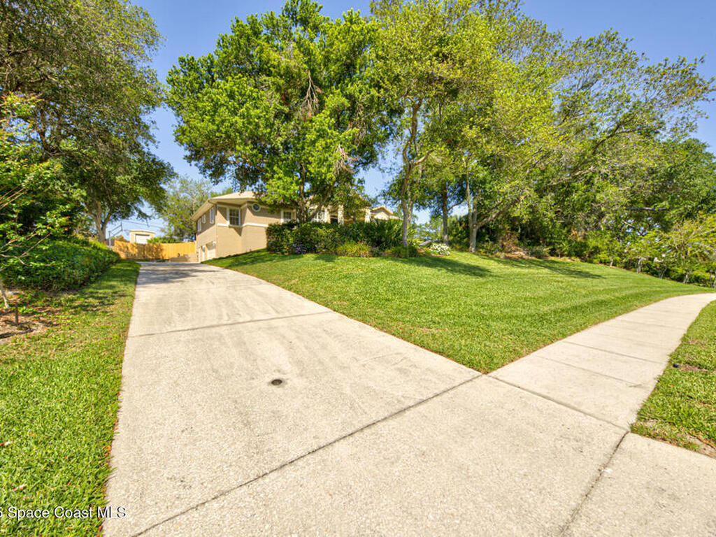 3676 S Ridge Circle, Titusville, FL 32796