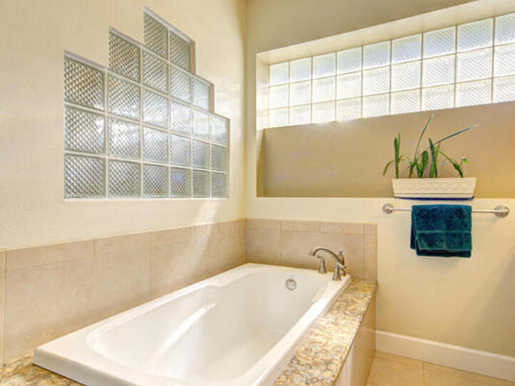3676 S Ridge Circle, Titusville, FL 32796