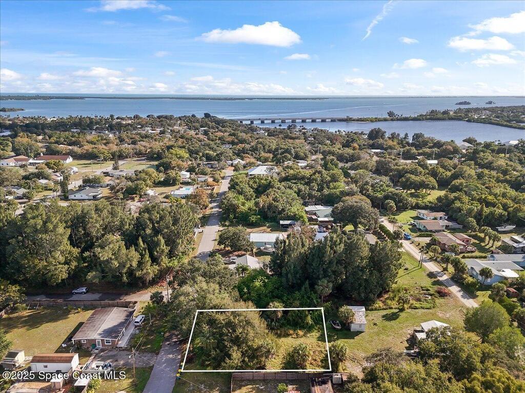 3725 Palm Avenue, Micco, FL 32976