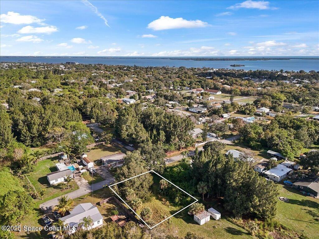 3725 Palm Avenue, Micco, FL 32976
