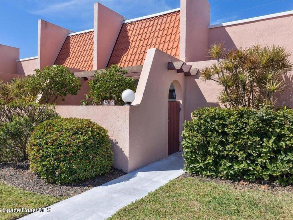 744 S Orlando Avenue, Cocoa Beach, FL 32931
