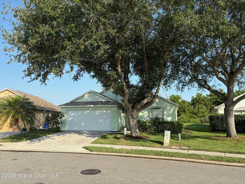 1080 Pine Creek Circle, Palm Bay, FL 32905