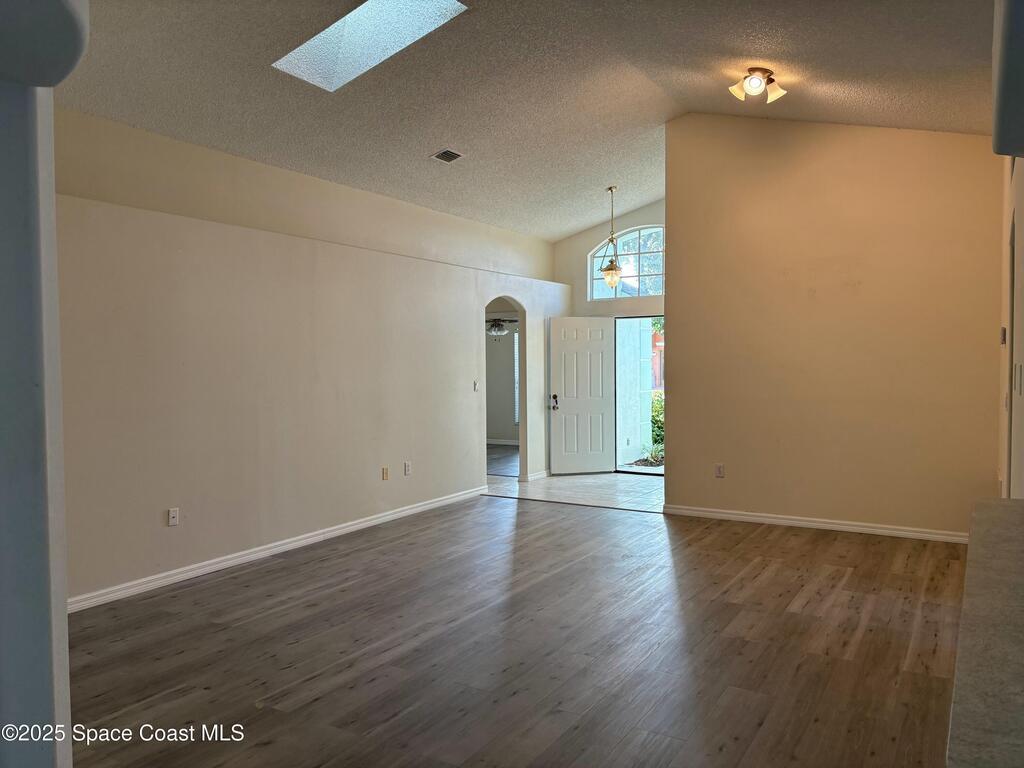 1080 Pine Creek Circle, Palm Bay, FL 32905