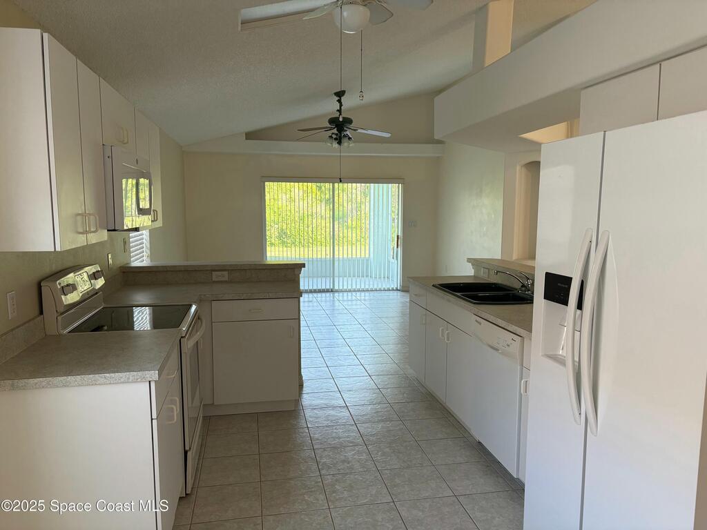 1080 Pine Creek Circle, Palm Bay, FL 32905