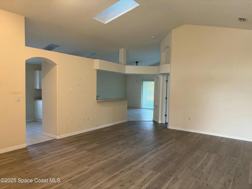 1080 Pine Creek Circle, Palm Bay, FL 32905