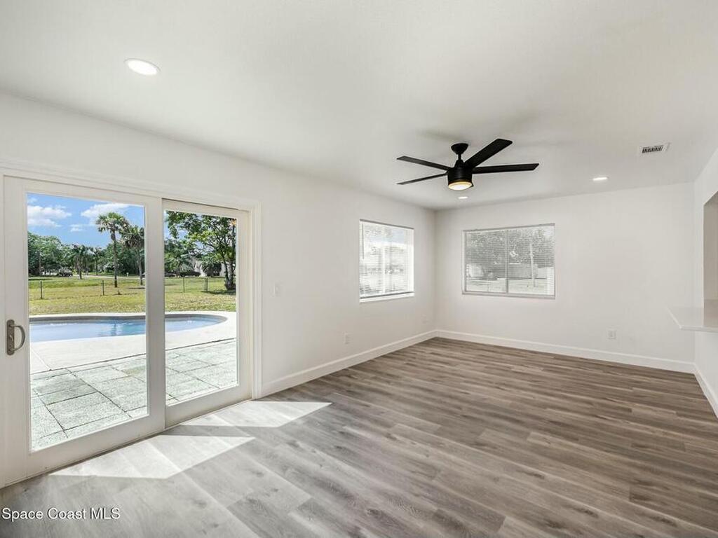 980 Hooper Avenue, Palm Bay, FL 32905