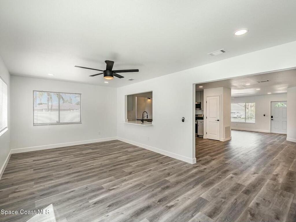 980 Hooper Avenue, Palm Bay, FL 32905