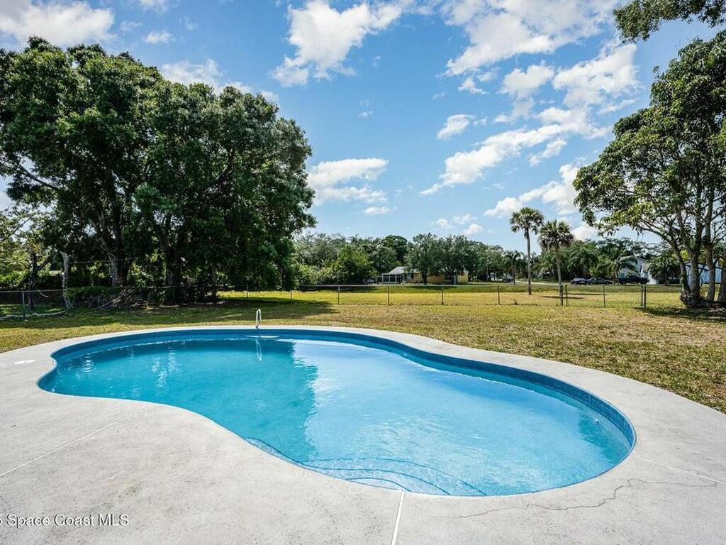980 Hooper Avenue, Palm Bay, FL 32905