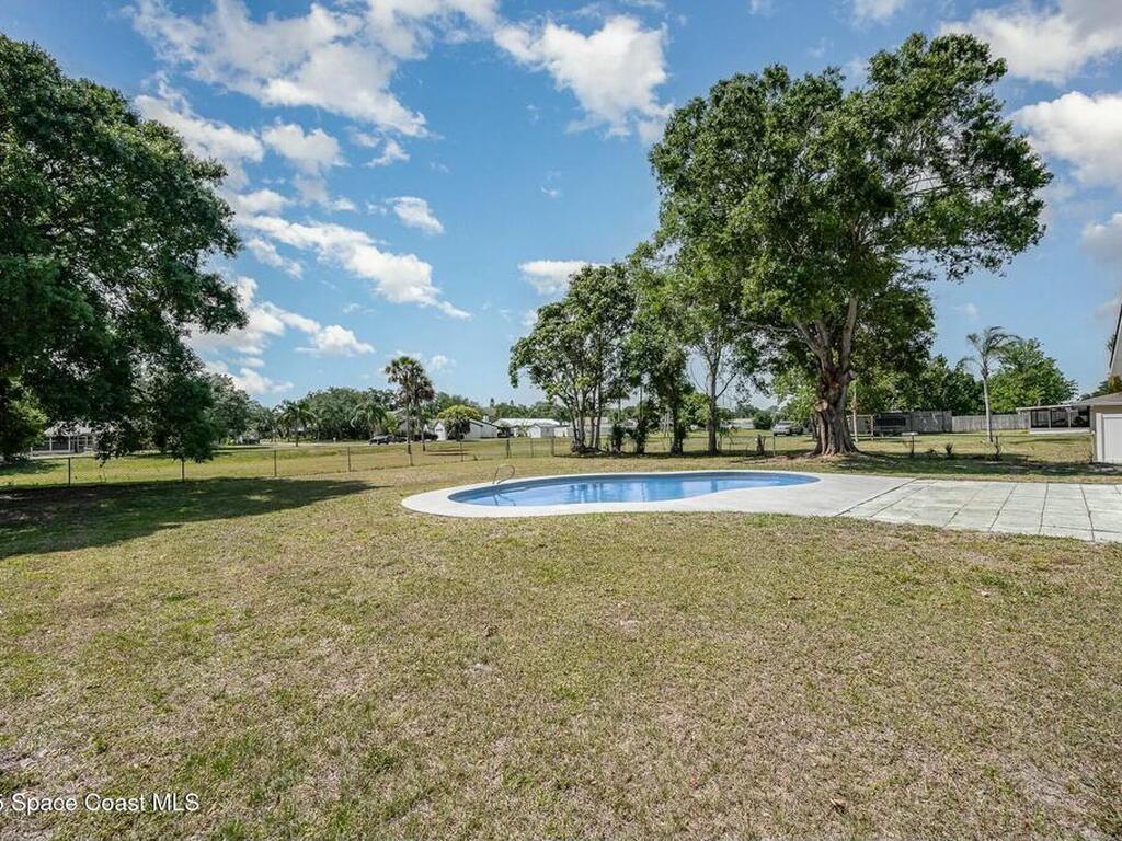 980 Hooper Avenue, Palm Bay, FL 32905