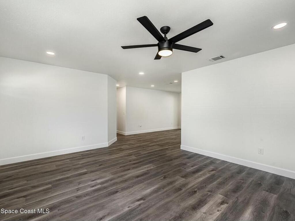 980 Hooper Avenue, Palm Bay, FL 32905