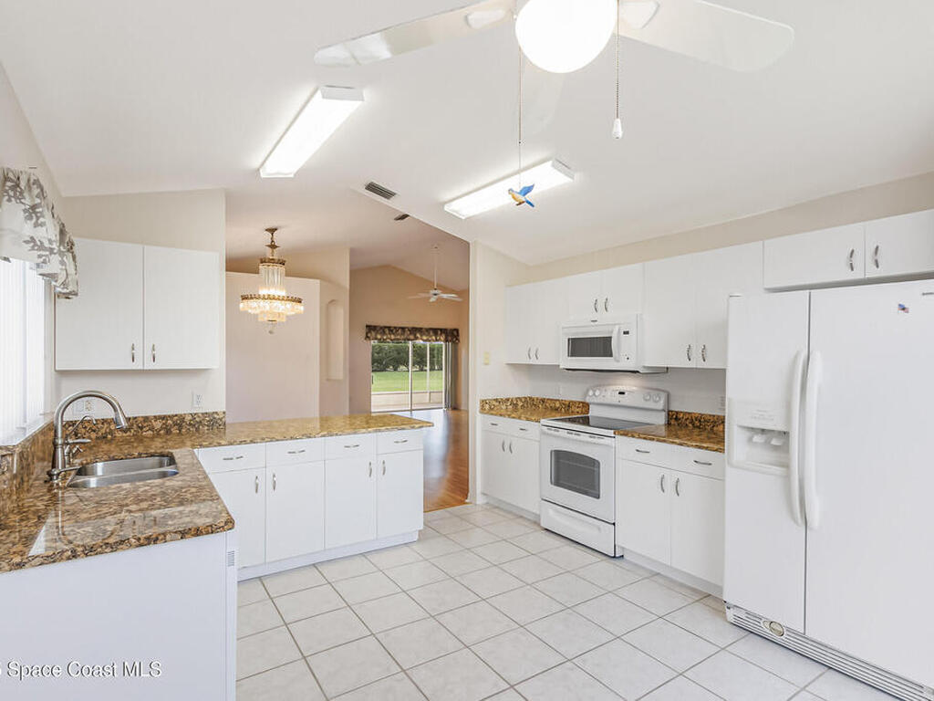 2512 Ventura Circle, Melbourne, FL 32904