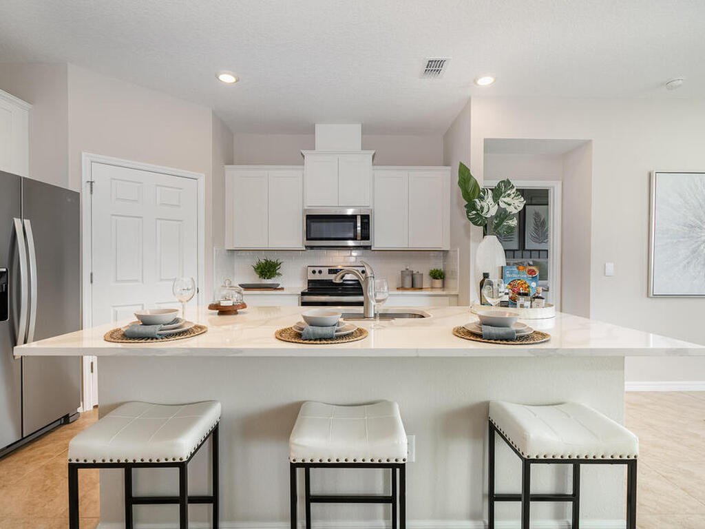 4071 Hollingsworth Drive, Palm Bay, FL 32909