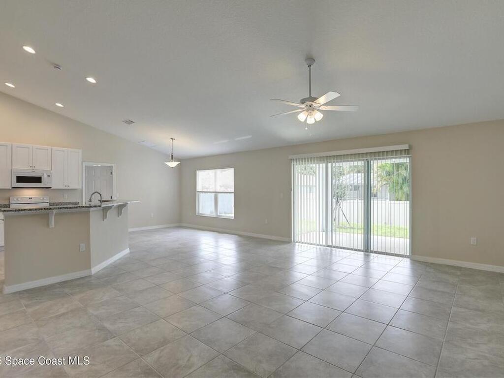 426 Lanfair Avenue, Sebastian, FL 32958