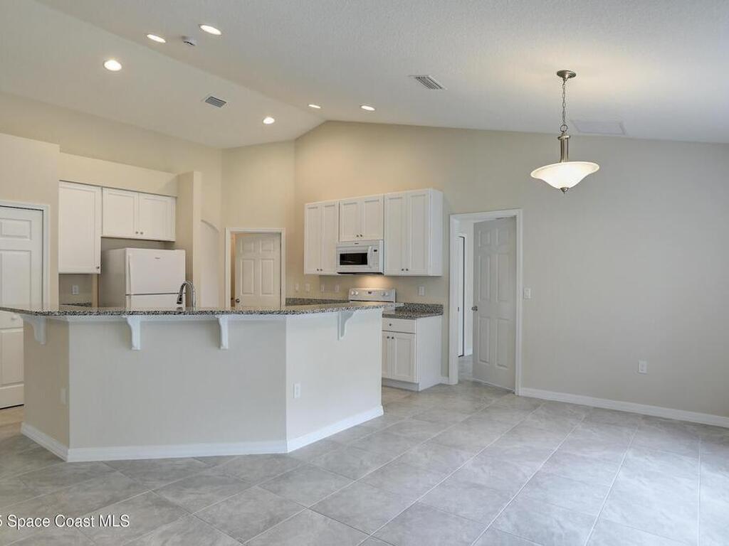 426 Lanfair Avenue, Sebastian, FL 32958