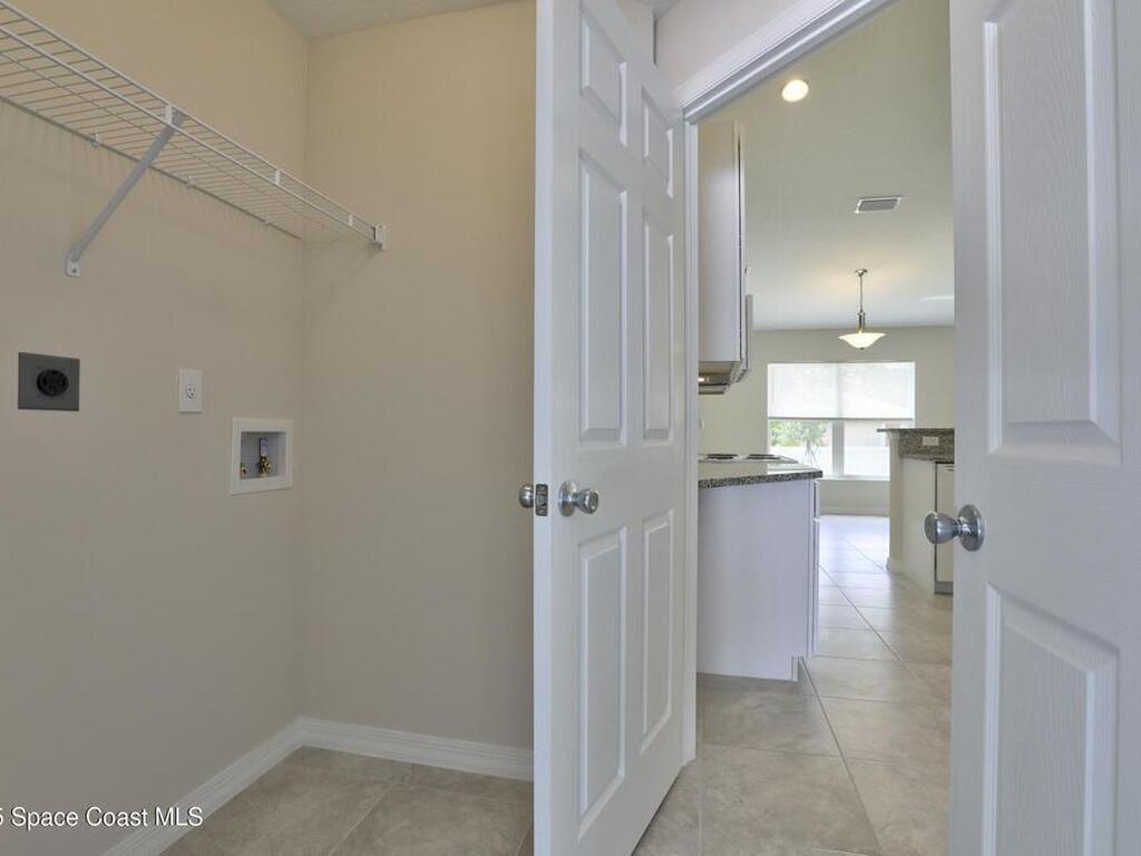 426 Lanfair Avenue, Sebastian, FL 32958