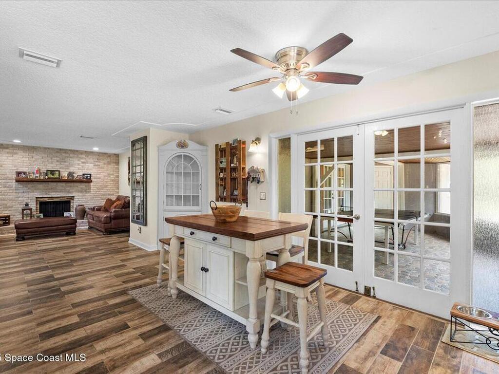 800 Hidden Oaks Lane, Oak Hill, FL 32759