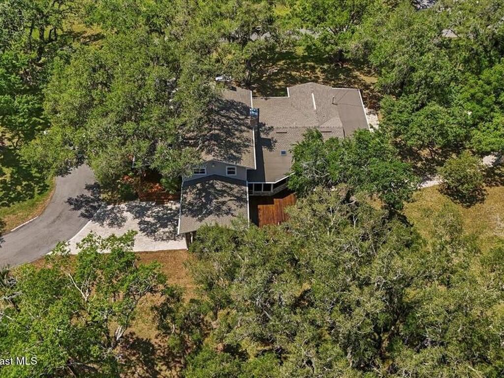 800 Hidden Oaks Lane, Oak Hill, FL 32759