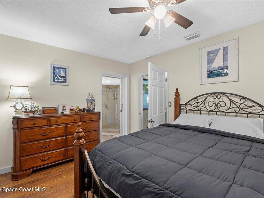 800 Hidden Oaks Lane, Oak Hill, FL 32759