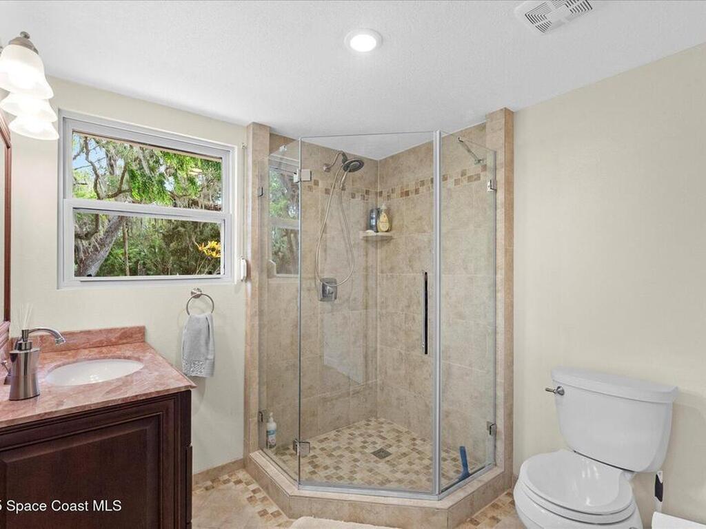 800 Hidden Oaks Lane, Oak Hill, FL 32759