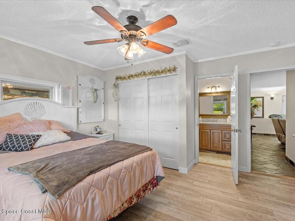 800 Hidden Oaks Lane, Oak Hill, FL 32759