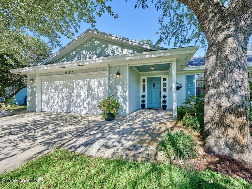 527 10th Court, Vero Beach, FL 32962