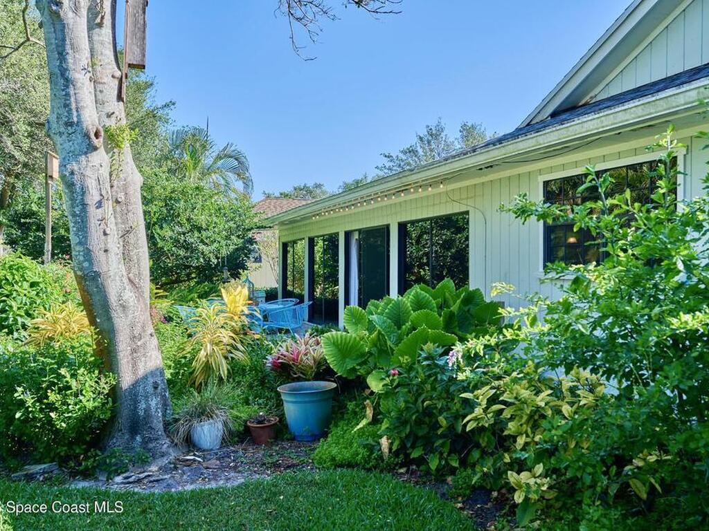527 10th Court, Vero Beach, FL 32962