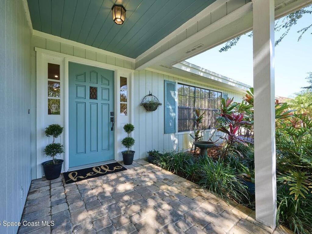 527 10th Court, Vero Beach, FL 32962