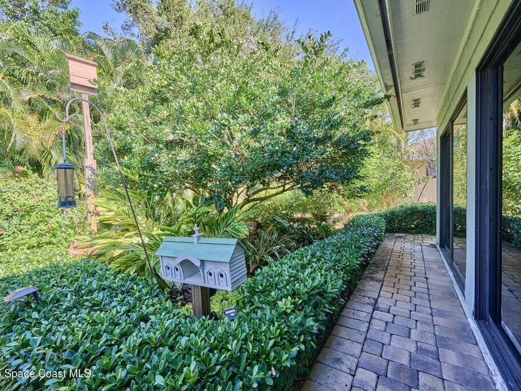 527 10th Court, Vero Beach, FL 32962