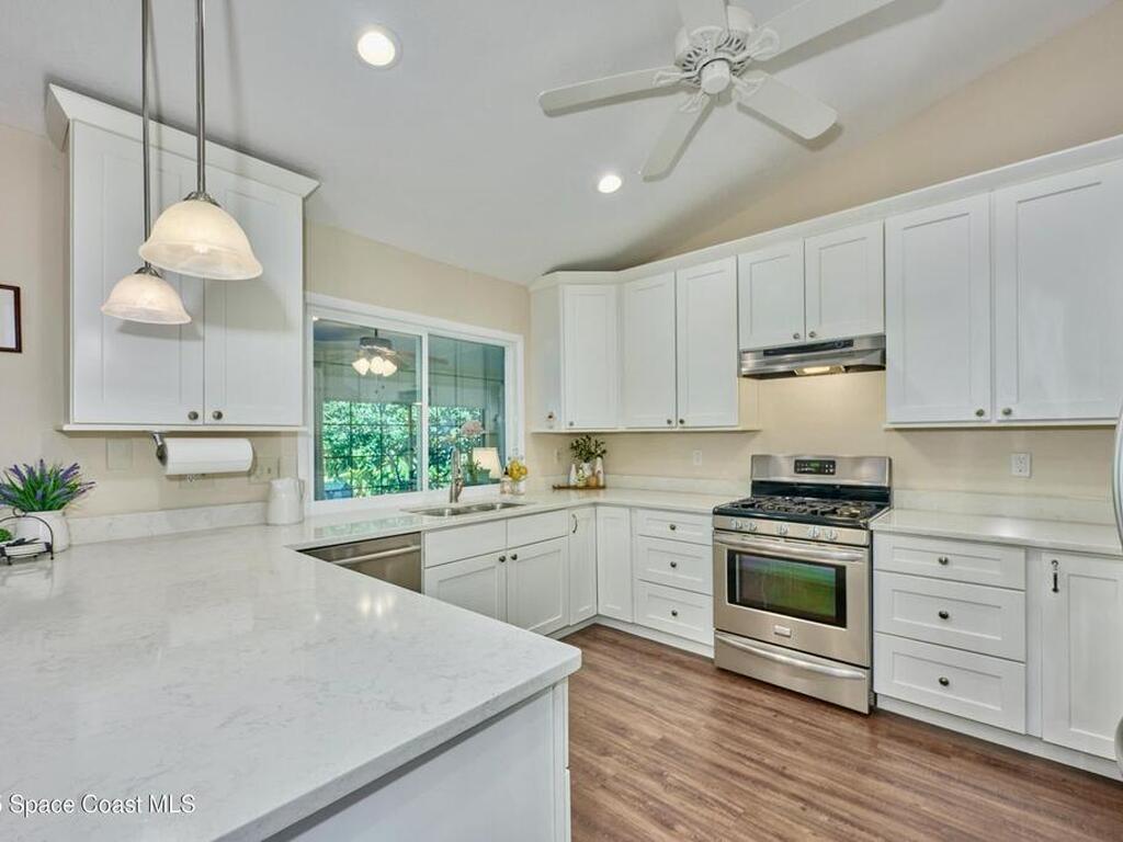 527 10th Court, Vero Beach, FL 32962