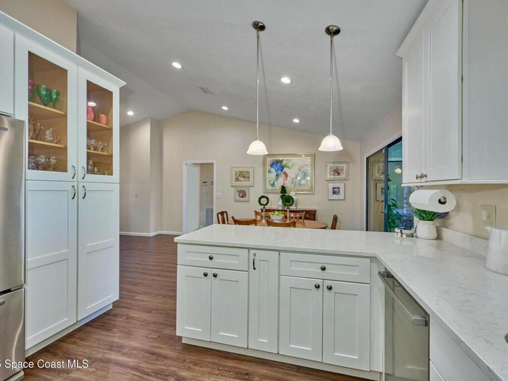 527 10th Court, Vero Beach, FL 32962