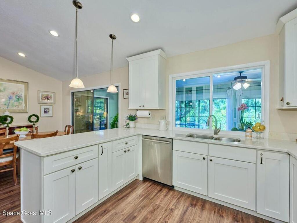 527 10th Court, Vero Beach, FL 32962