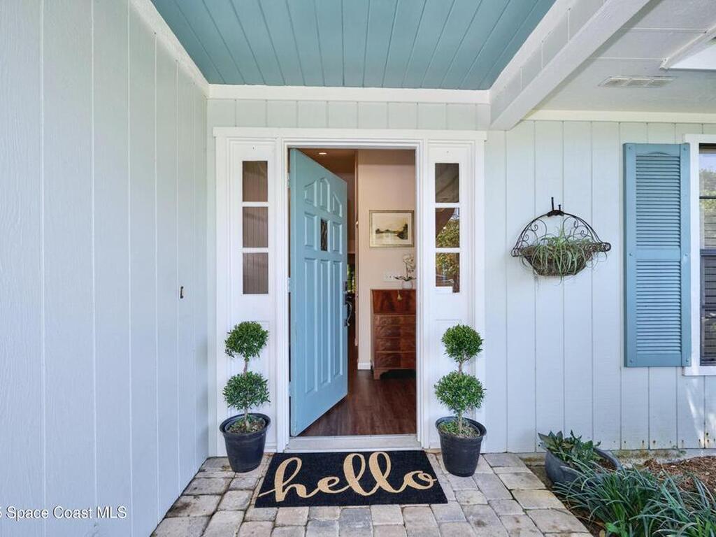 527 10th Court, Vero Beach, FL 32962