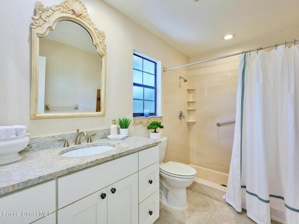 527 10th Court, Vero Beach, FL 32962