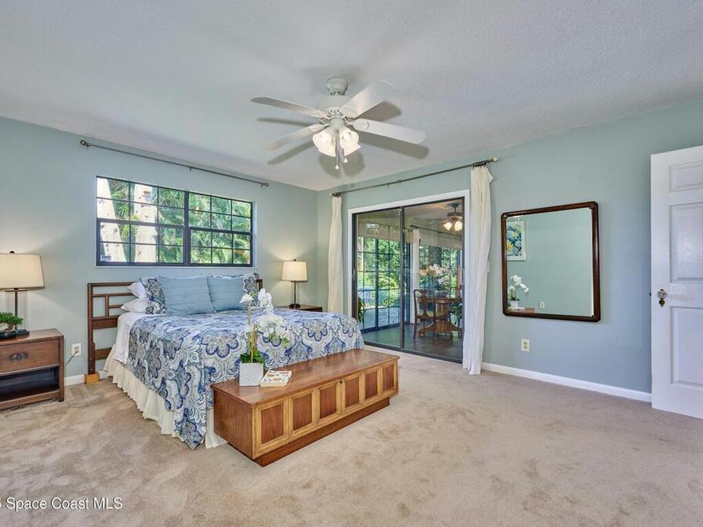 527 10th Court, Vero Beach, FL 32962