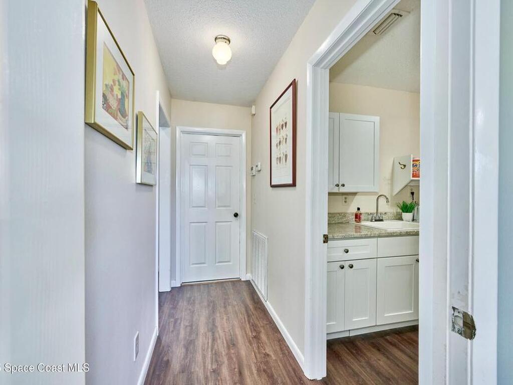 527 10th Court, Vero Beach, FL 32962