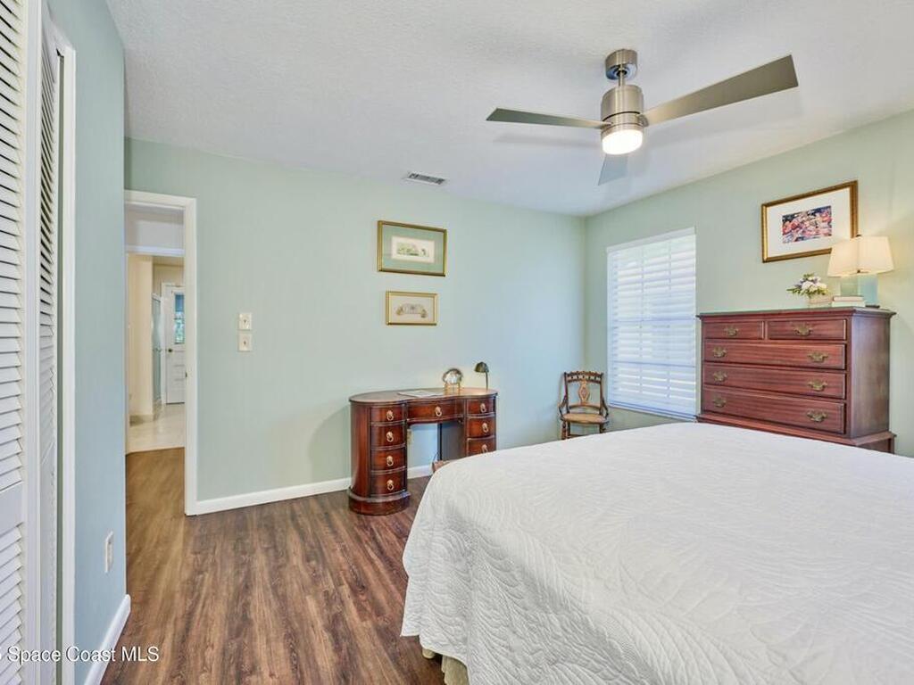 527 10th Court, Vero Beach, FL 32962