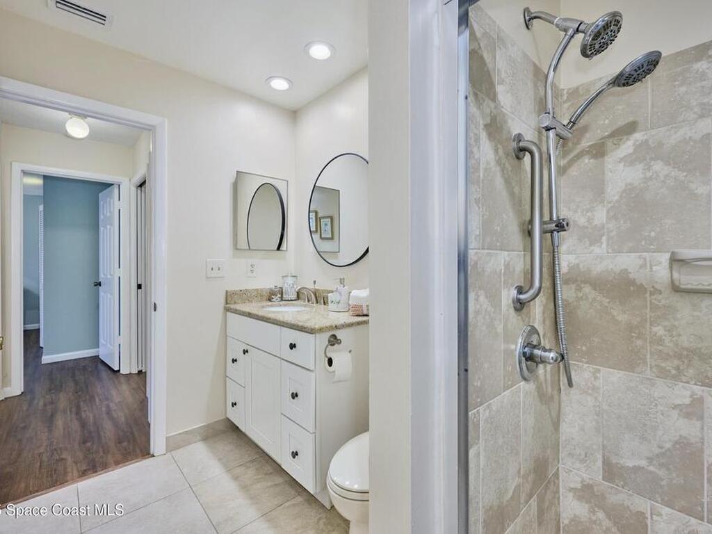 527 10th Court, Vero Beach, FL 32962