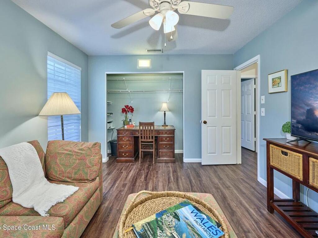 527 10th Court, Vero Beach, FL 32962