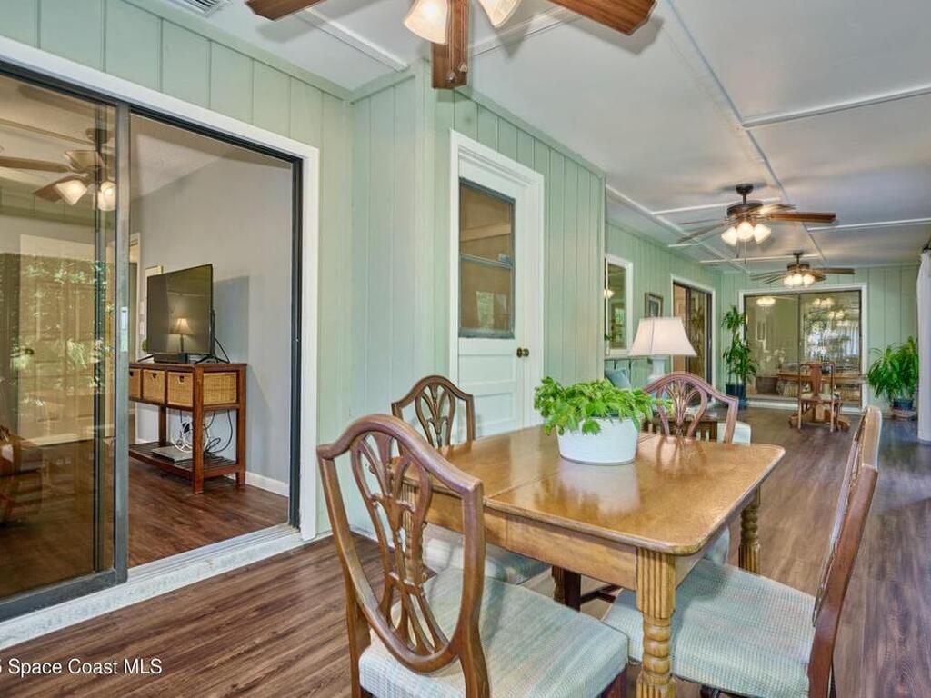 527 10th Court, Vero Beach, FL 32962