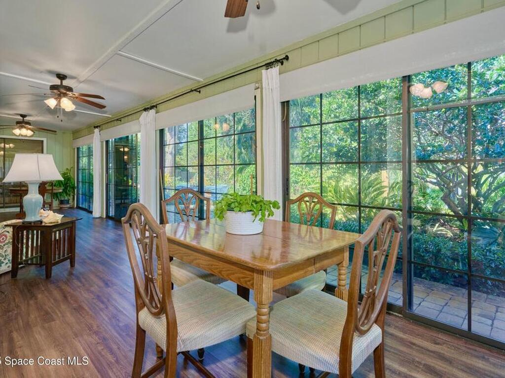 527 10th Court, Vero Beach, FL 32962