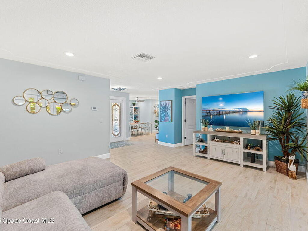 130 Oakledge Drive, Rockledge, FL 32955