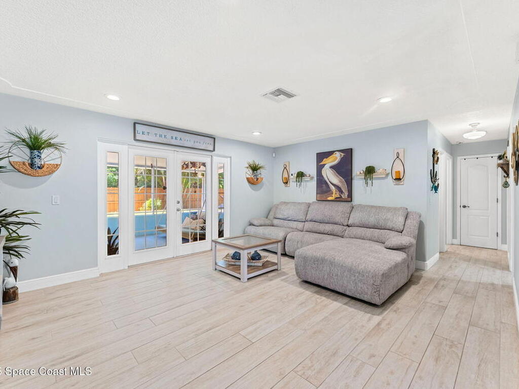 130 Oakledge Drive, Rockledge, FL 32955