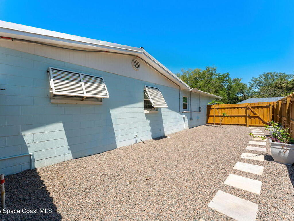 130 Oakledge Drive, Rockledge, FL 32955