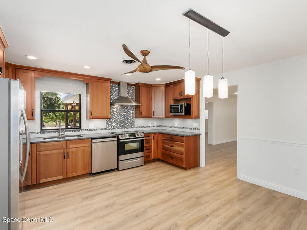 8343 Sylvan Drive, West Melbourne, FL 32904